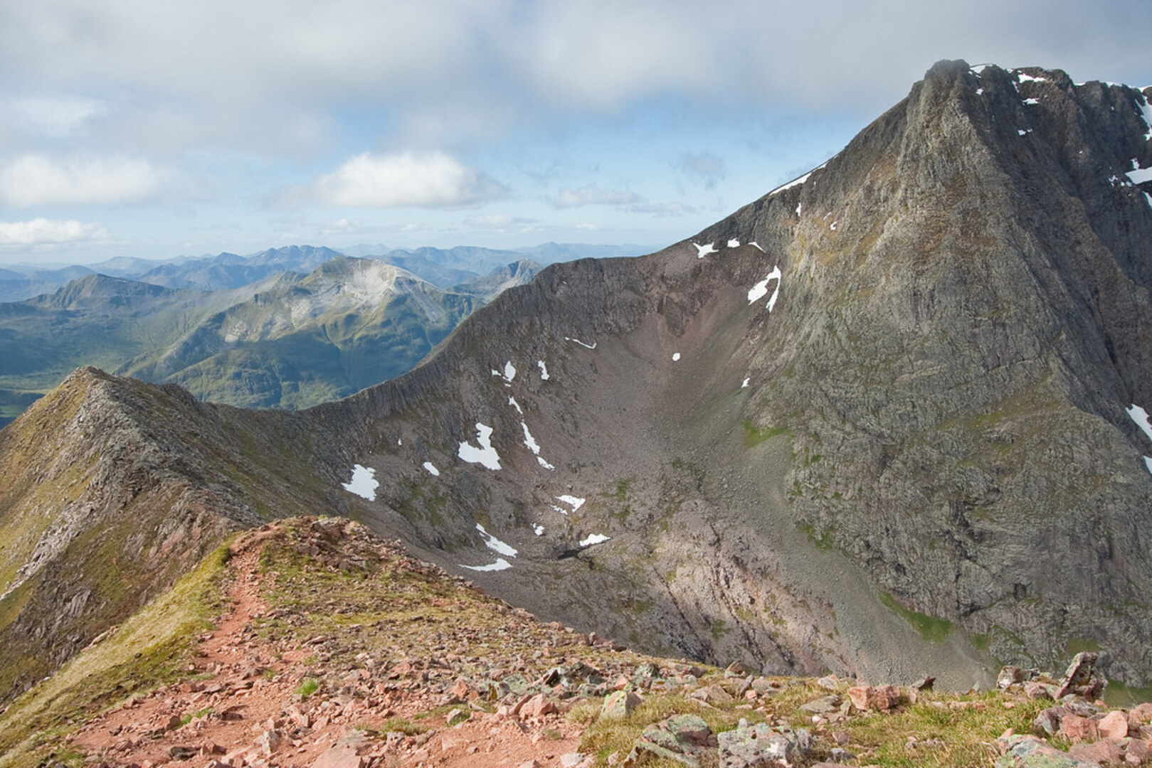 Carn Mor Dearg Arete
